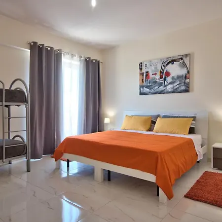 Appartement First Class Ta' Martin By G&g *