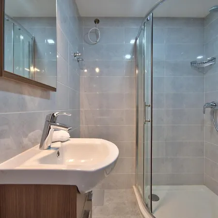 Appartement First Class Ta' Martin By G&g